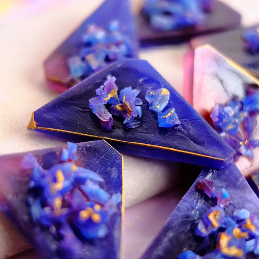 Crystal lollies Berry Duo close up showing crisp shell and jelly centre.